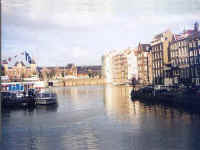 0002-canal2.jpg (20174 bytes)