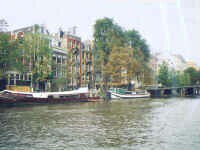 0004-canal1.jpg (19814 bytes)