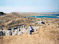 114-ruins-dp.jpg (25533 bytes)