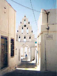 151-megalochari.jpg (16445 bytes)