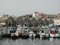 196-arsenali.jpg (28042 bytes)