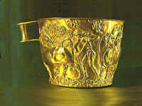 224-vapheio-cup.jpg (19339 bytes)