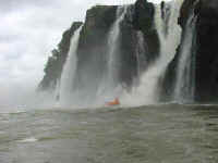 053-raft4.jpg (17117 bytes)