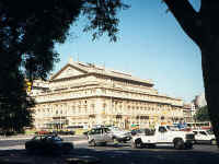 090-opera.jpg (34209 bytes)