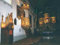 162-cathedral2.jpg (23938 bytes)