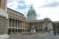 260-palace.jpg (30283 bytes)