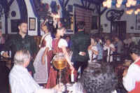 282-dancers.jpg (32710 bytes)