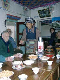 114-H-hostess.jpg (32482 bytes)