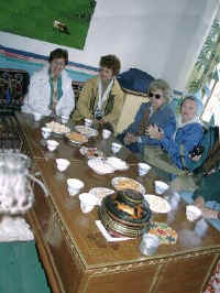 115-H-table.jpg (30692 bytes)