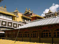 124-P-roof.jpg (38681 bytes)