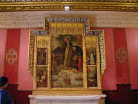 046-church-in-mosque.jpg (29290 bytes)