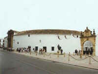 082-ronda-bull-ring.jpg (20546 bytes)