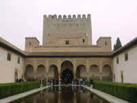 116-patio-de-los-arrayanes.jpg (23338 bytes)