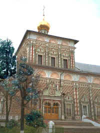 16-09-refectory.jpg (122575 bytes)width=