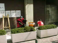 22-02-festival-drums.jpg (96093 bytes)