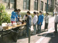 22-04-festival-sake.jpg (123623 bytes)