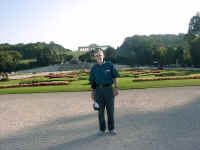 09-20-10_Schbrn-DP-garden.JPG (90138 bytes)